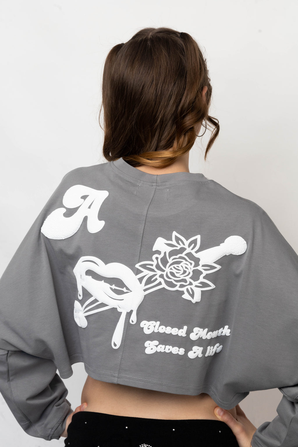 A CLOSED MOUTH - EDITION I