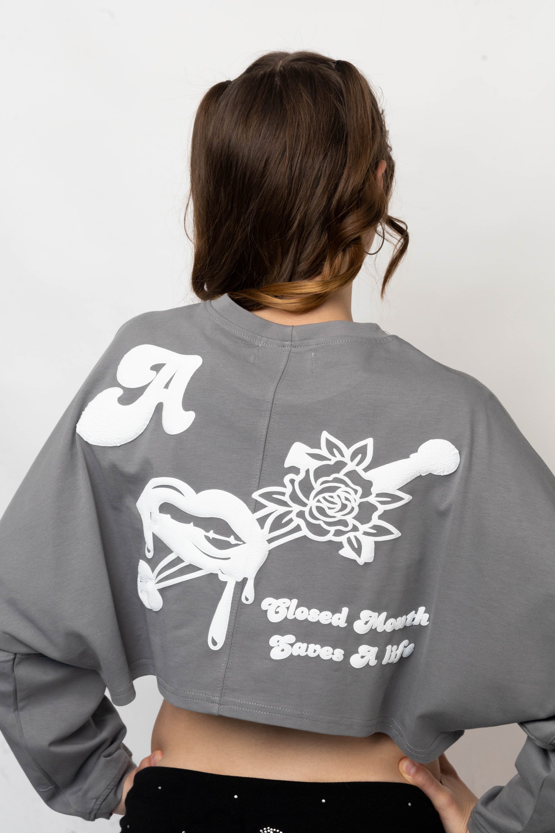 A CLOSED MOUTH - EDITION I